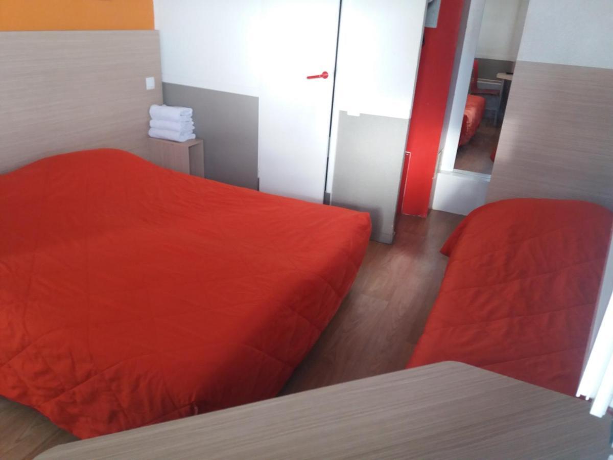 พรีเมียร์ คลาส กอลมาร์ นอร์ อุสแซง Hotel Houssen ภายนอก รูปภาพ